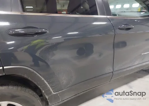 2018 Jeep Cherokee Latitude Plus 4X4 from USA, damaged, VIN 1C4PJMLB3JD579463